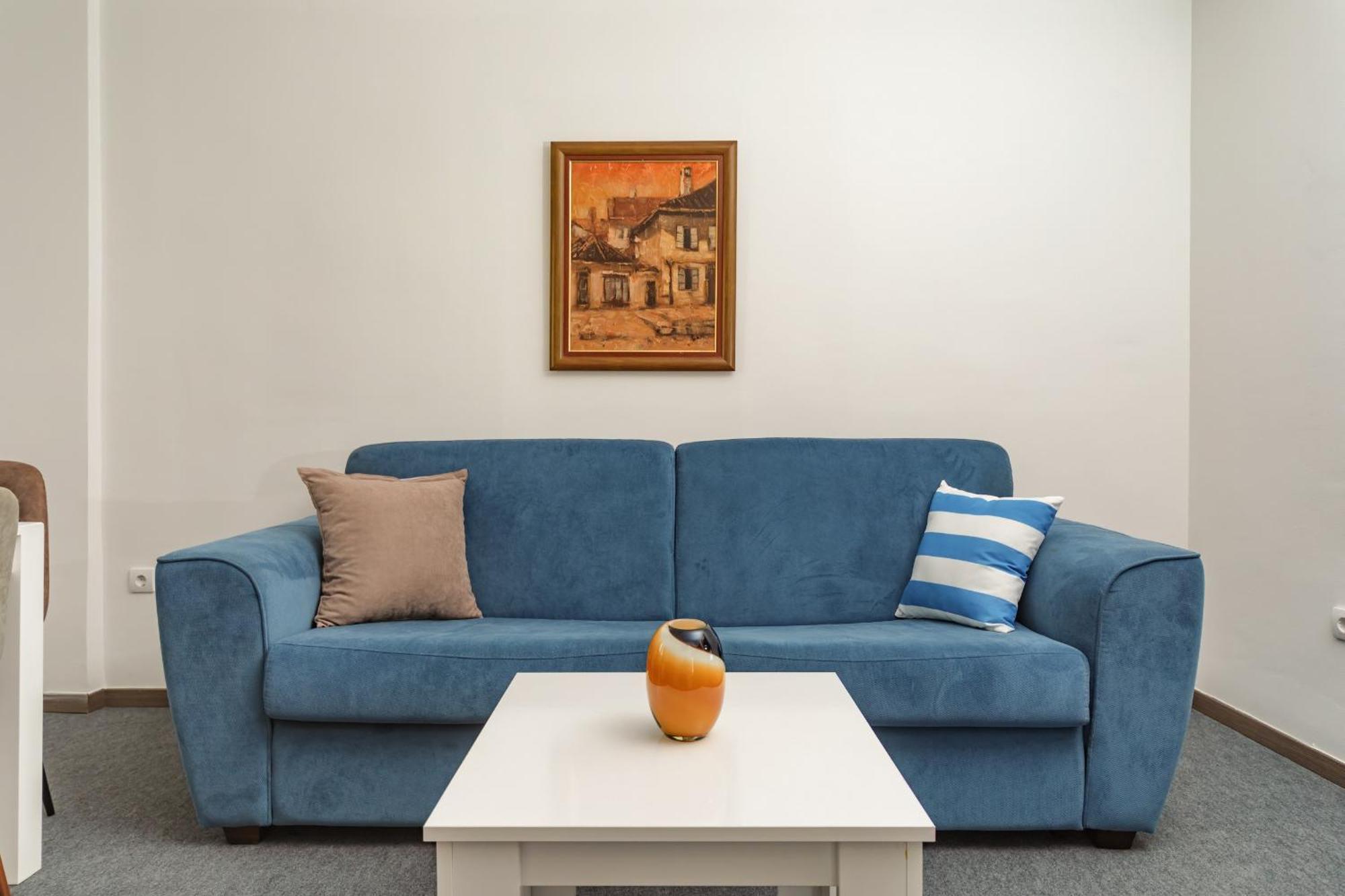 Mika'S Seaview Apartments Бар Экстерьер фото